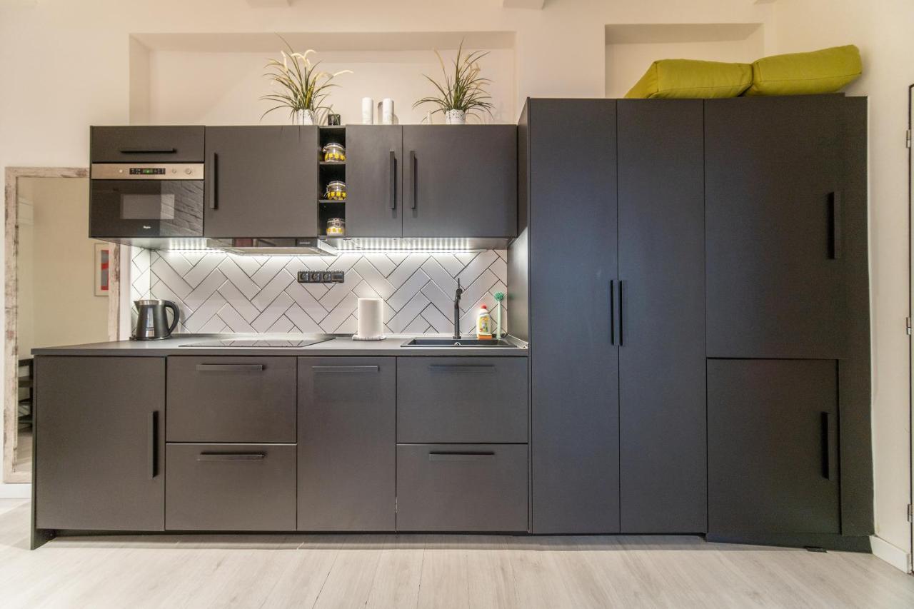Sunny Central Apartment On Wenceslas Square By Easybnb Prague Exterior photo